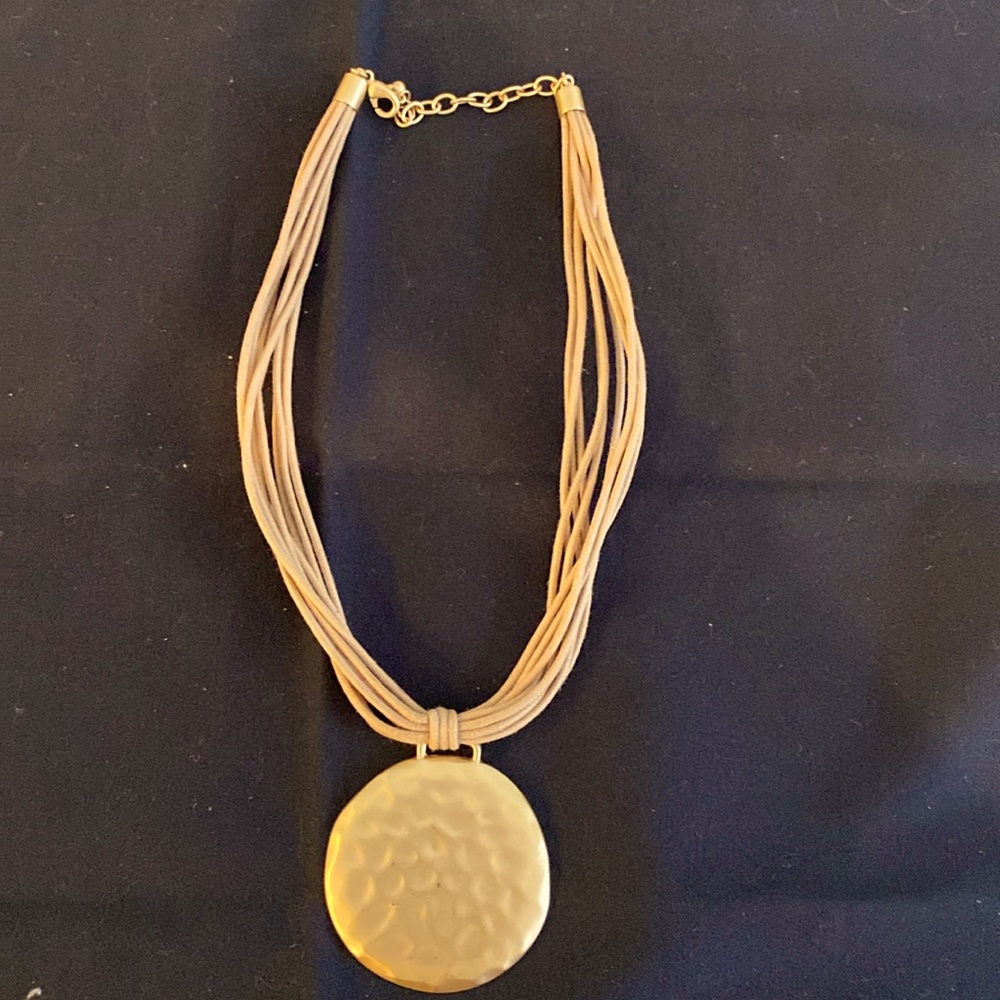 Statement piece necklace